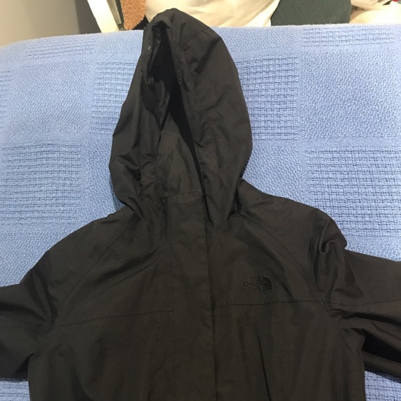 North face rain coat - Picture 3 of 4